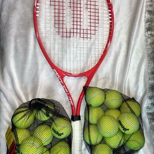 tennis racket with balls